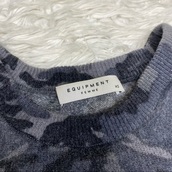 COPY - Equipment Camo Sloan Crew Cashmere Sweater - Picture 3 of 5